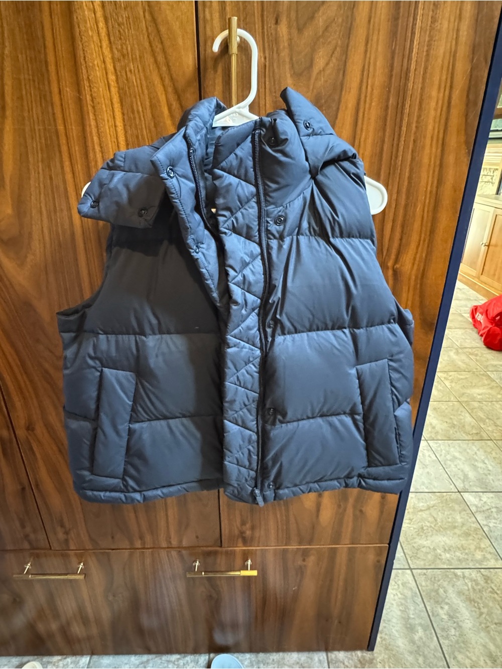 lululemon athletica Navy Blue Quilted Hooded Puffer Vest